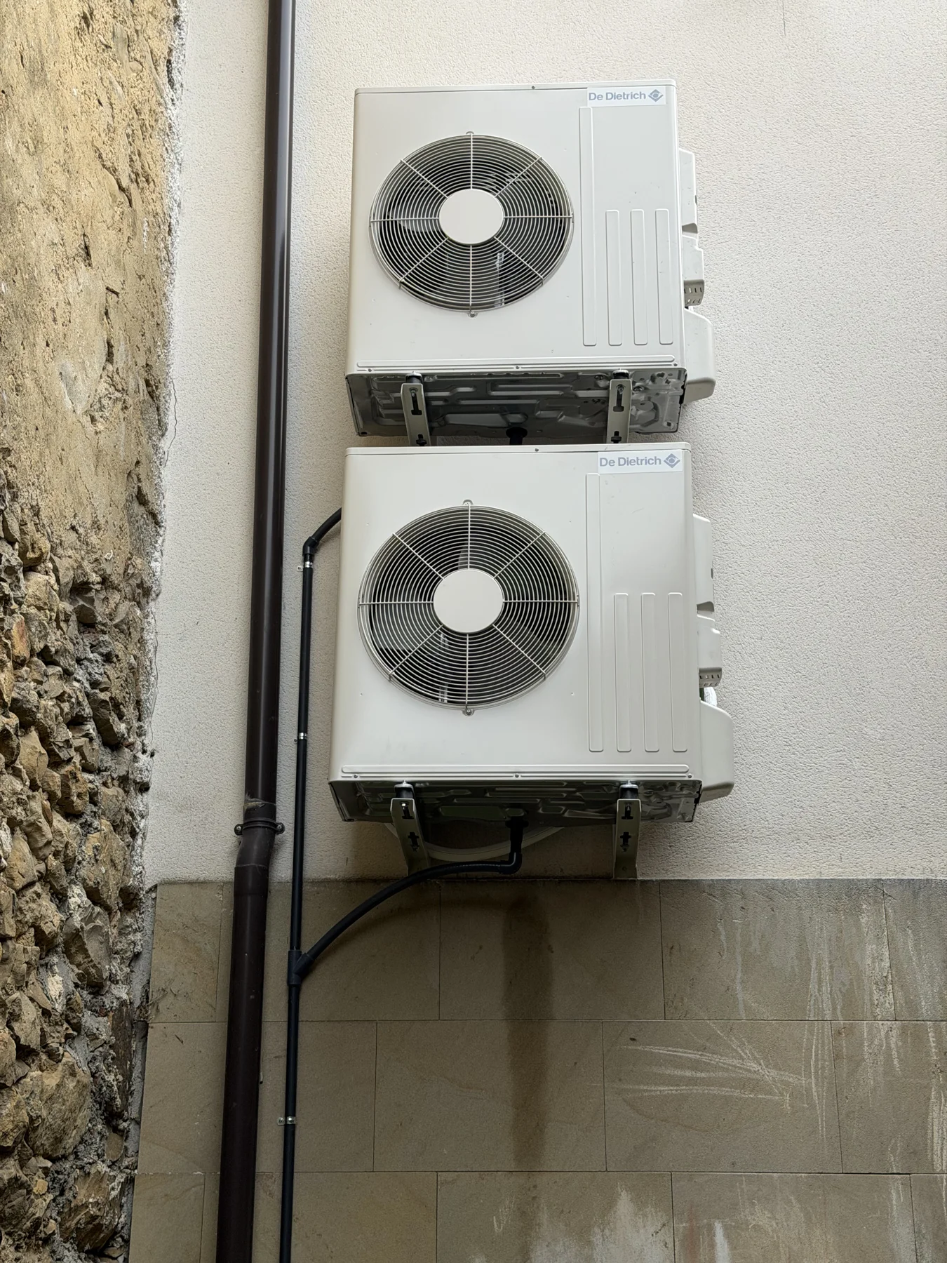 Dos viviendas, dos instalaciones en Urdiain