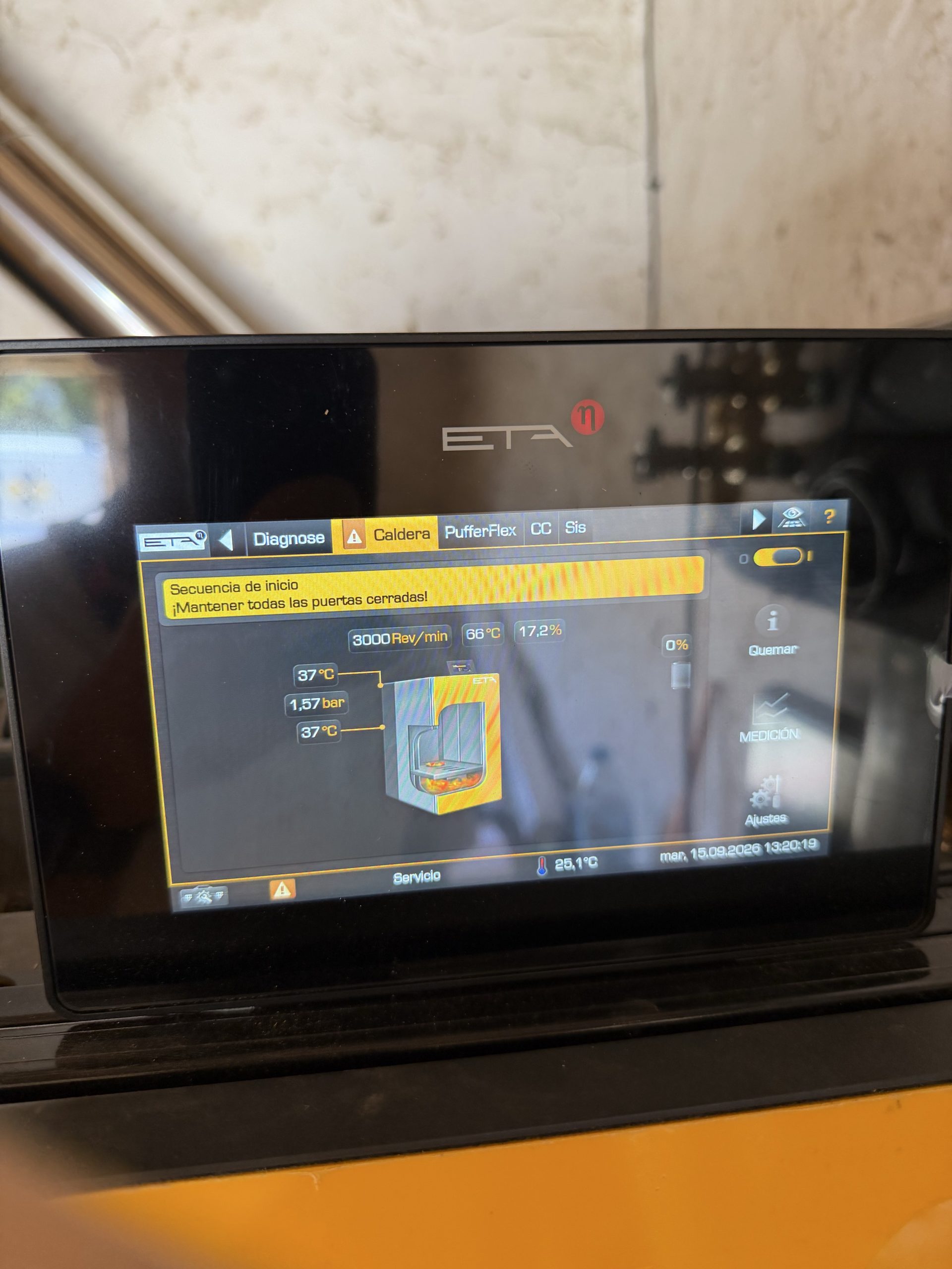 Pantalla táctil de regulación ETA eSH